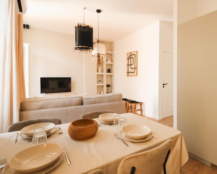 Longchamp - 2 Avec Terrasse - Wifi - Clim Apartamento *